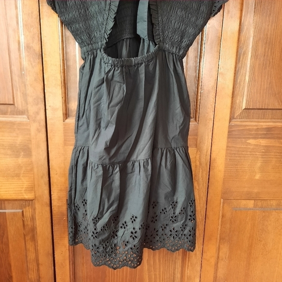 🛍 NWT GAP Flutter Sleeve Eyelet Mini Dress black smocked top size large petite - Picture 12 of 16